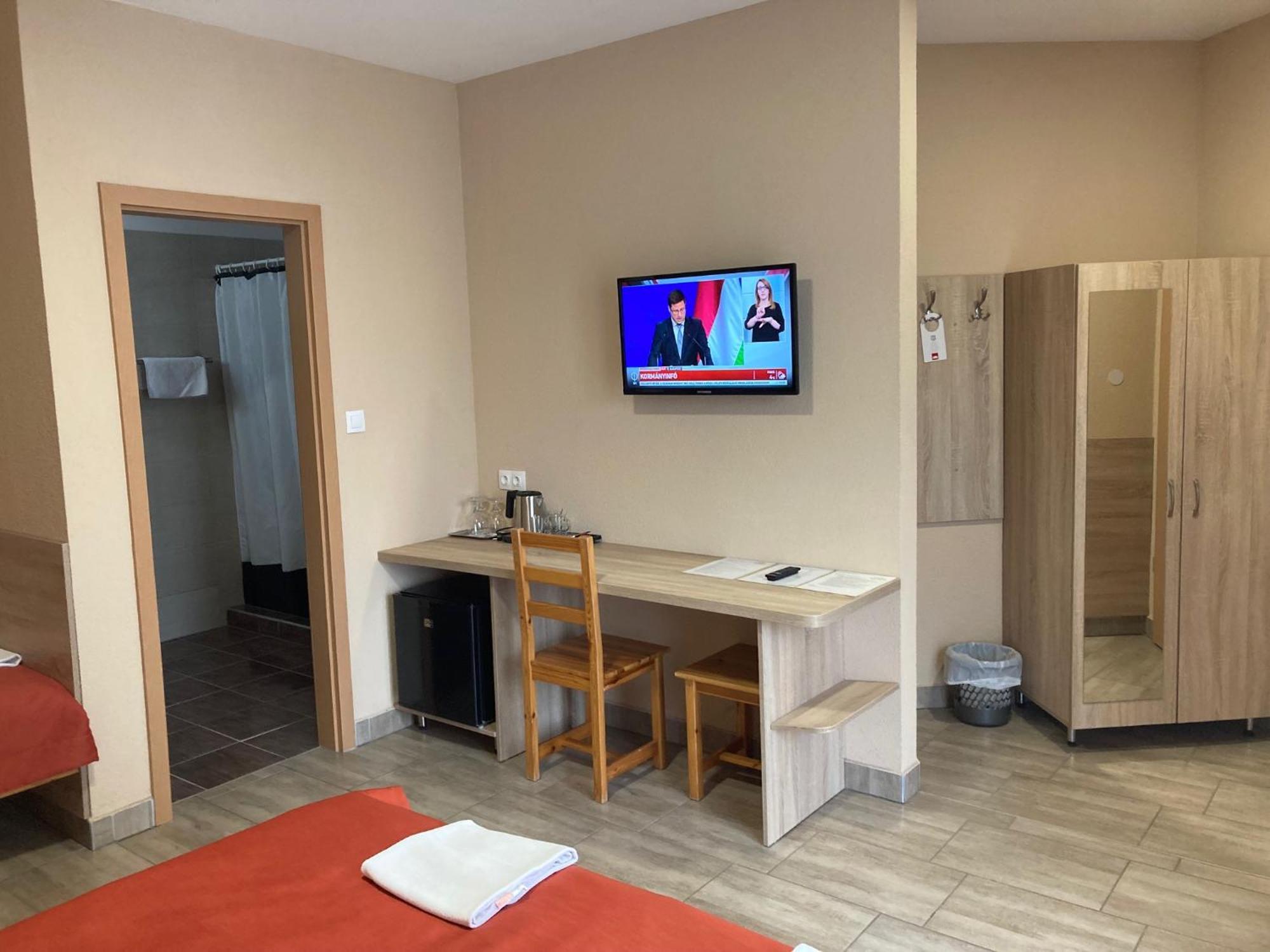 Nautilus Etterem Es Panzio Hotel Dabas Eksteriør billede