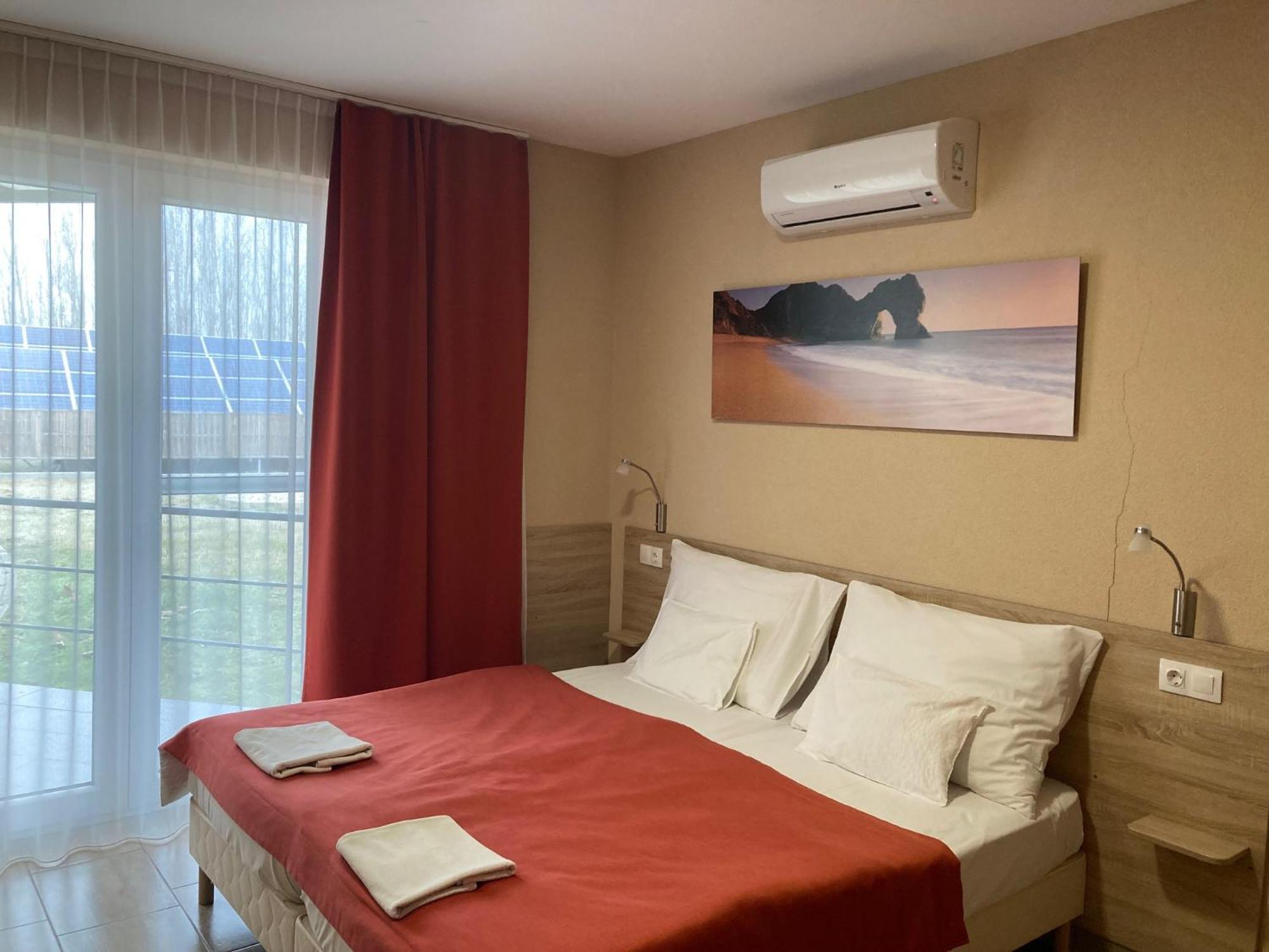 Nautilus Etterem Es Panzio Hotel Dabas Eksteriør billede