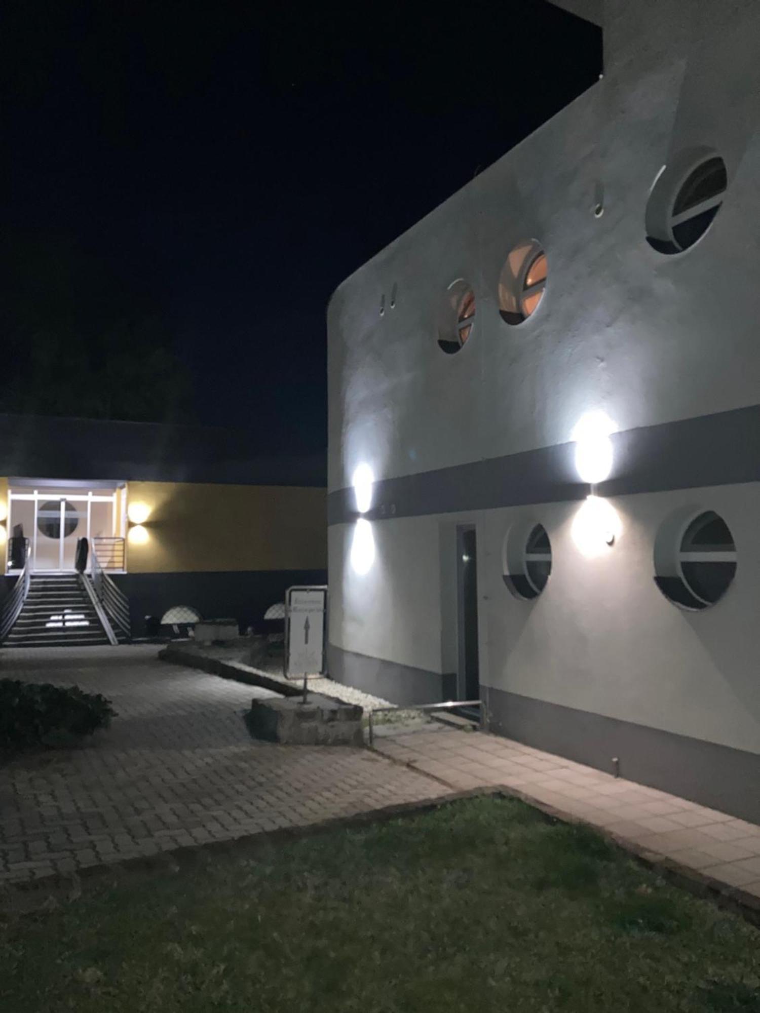 Nautilus Etterem Es Panzio Hotel Dabas Eksteriør billede